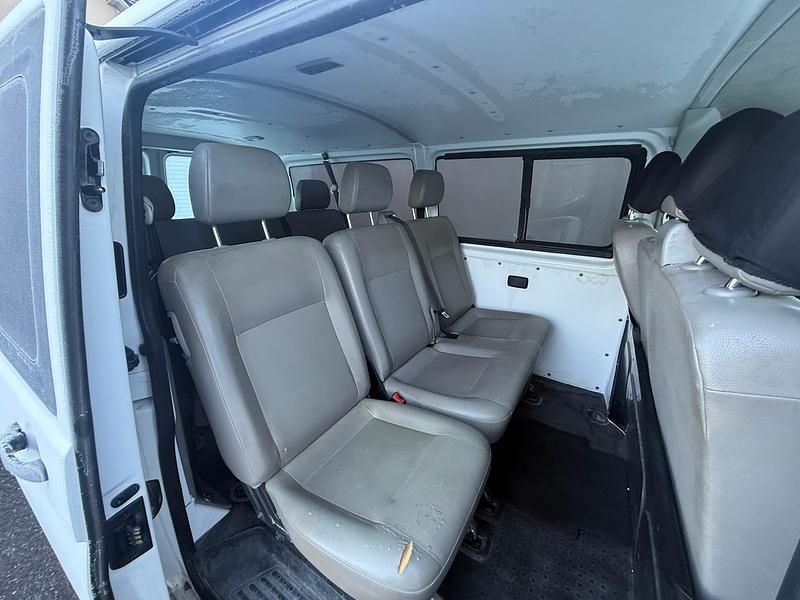 Gebraucht VW T5 140 PS (102 kW) 2012 Van
