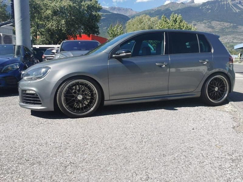 Gebraucht VW Golf R 270 PS (198 kW) 2011 Limousine