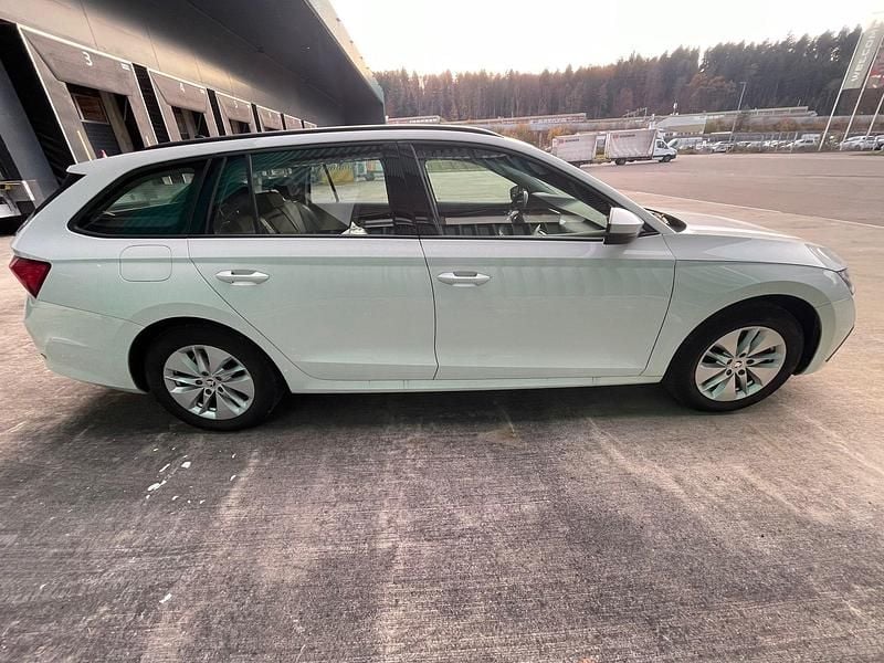 Gebraucht Skoda Octavia Ambition 110 PS (80 kW) 2022 Kombi