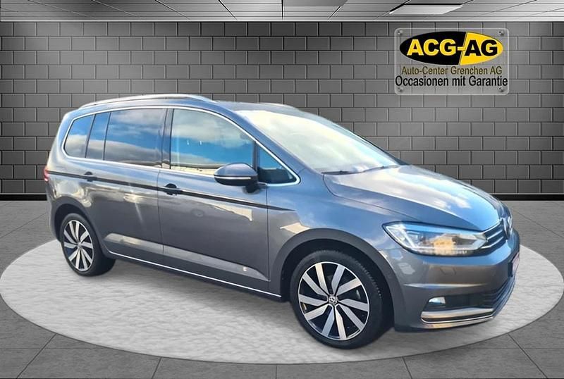 Gebraucht VW Touran Highline 150 PS (110 kW) 2020 Van / Kleinbus