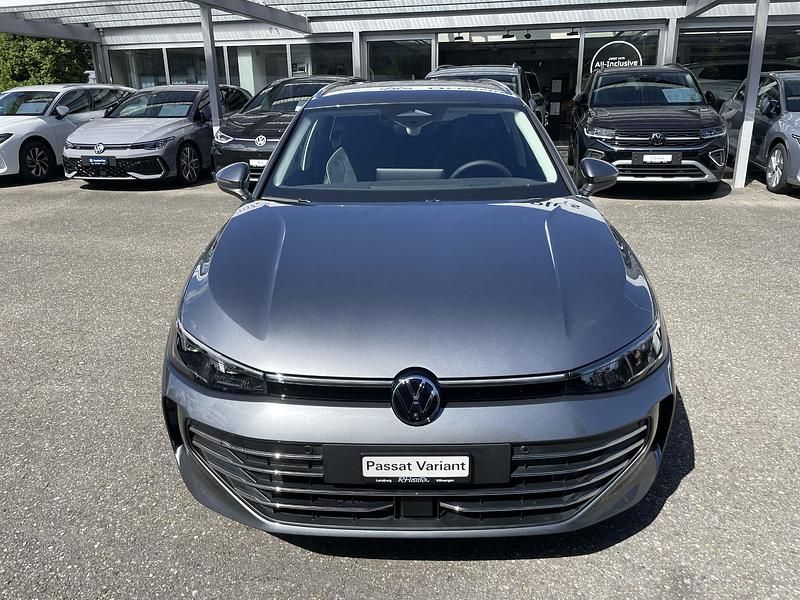 Gebraucht VW Passat Business 150 PS (110 kW) 2025 Grau Kombi
