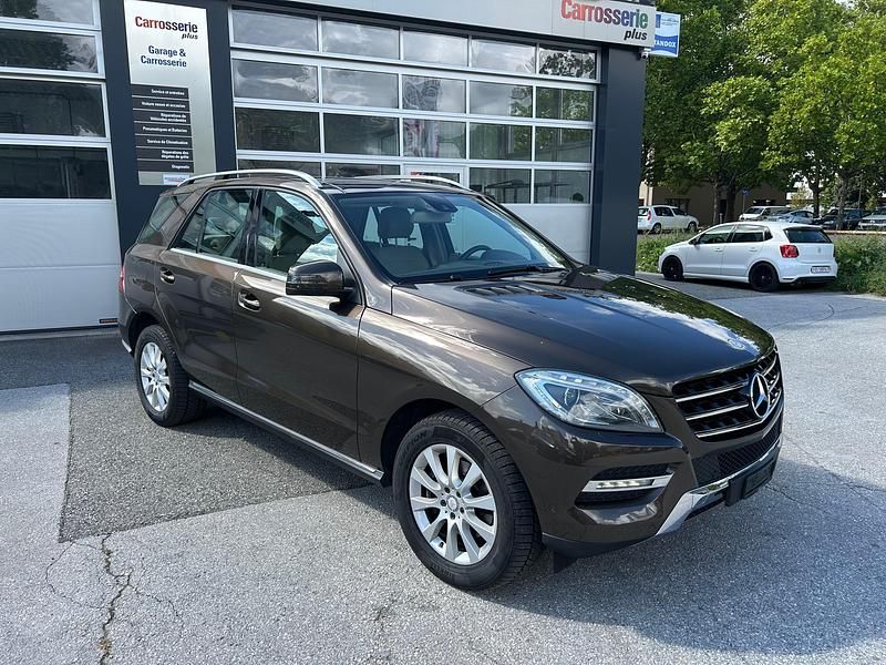 Gebraucht Mercedes ML350 Executive 258 PS (189 kW) 2013 SUV