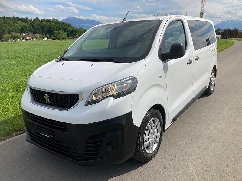 Gebraucht 2020 Peugeot Traveller Active Van / Kleinbus | CHF 23’980 (Fairer Preis) - Bild 1/4