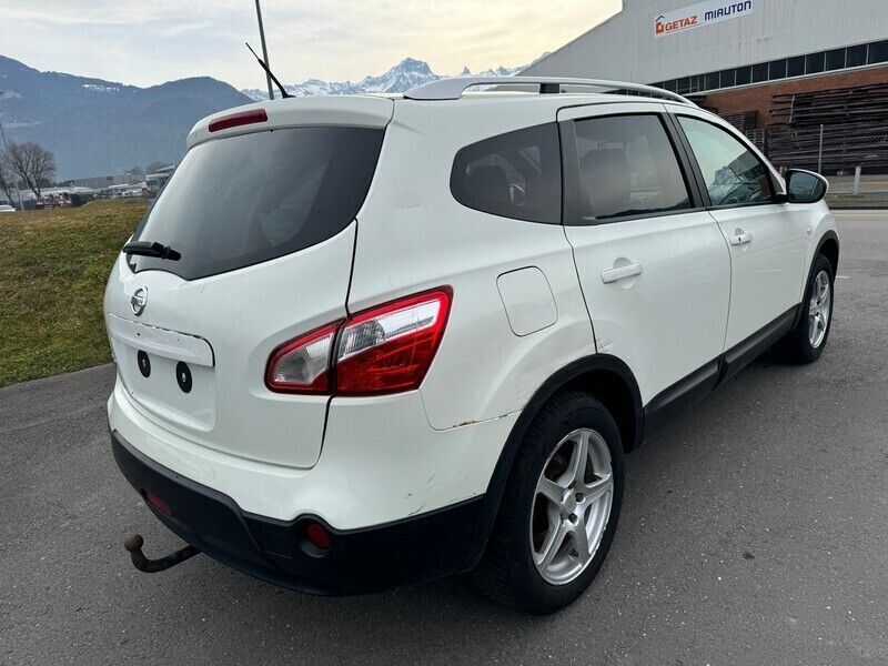 Gebraucht Nissan Qashqai +2 Tekna 141 PS (103 kW) 2010 SUV