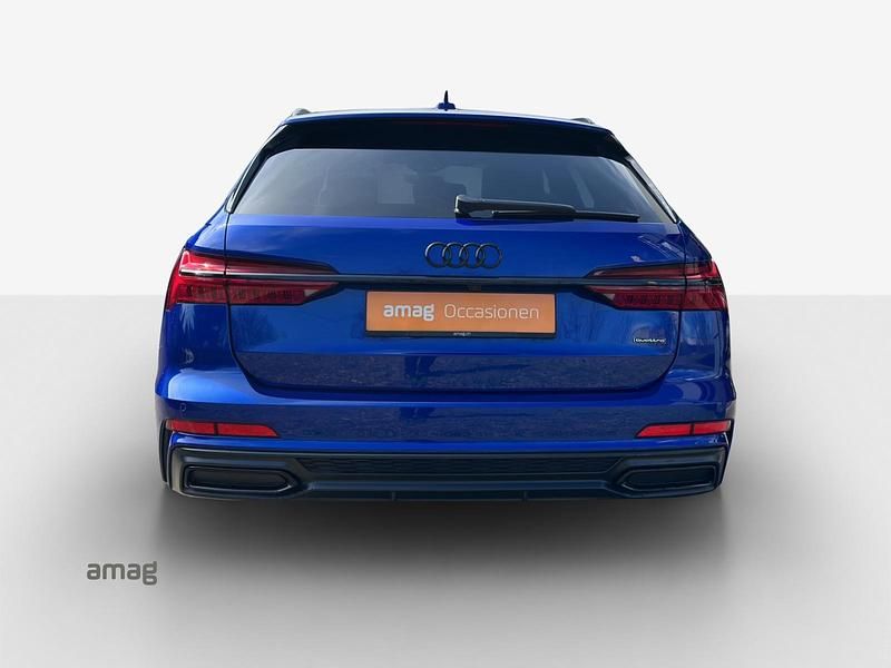 Gebraucht Audi A6 Ambiente 265 PS (194 kW) 2022 Ultrablau metallic Kombi