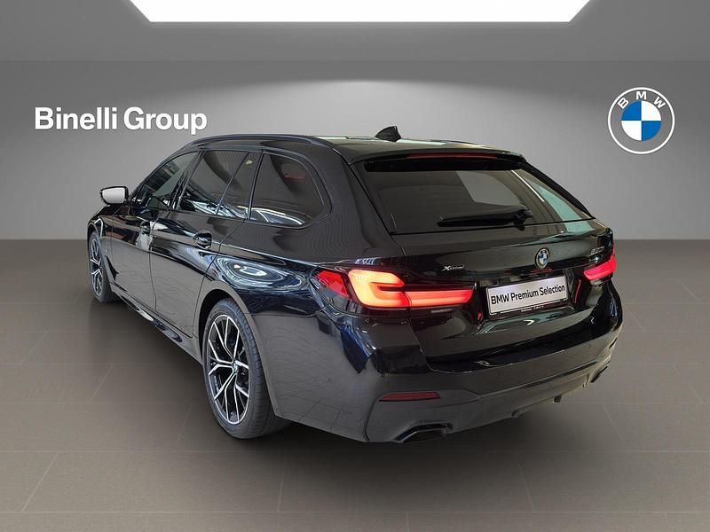 Gebraucht BMW 530 M Sport 256 PS (188 kW) 2024 Schwarz Kombi