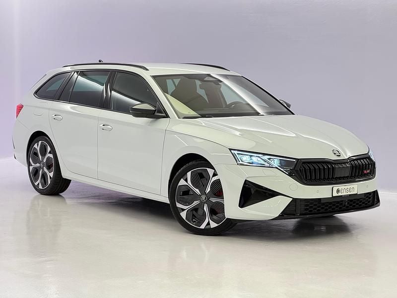 Neu 2025 Skoda Octavia RS Kombi | CHF 42’490 (Superpreis) - Bild 1/4