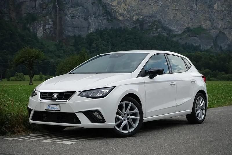 Weiss Gebraucht 2025 Seat Ibiza FR | CHF 18’890 (Superpreis) - Bild 1/4