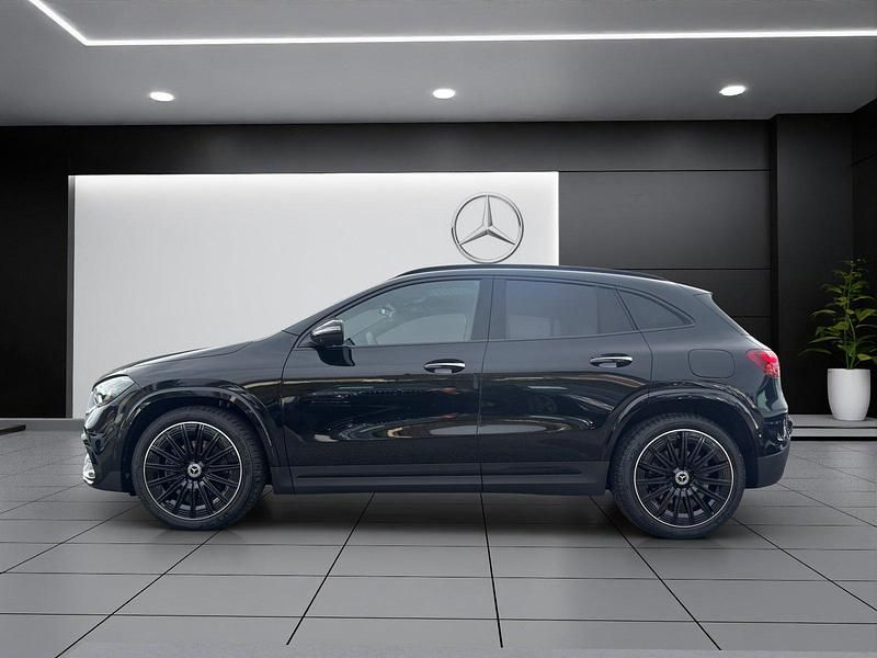 Neu Mercedes GLA220 190 PS (139 kW) 2025 Schwarz SUV