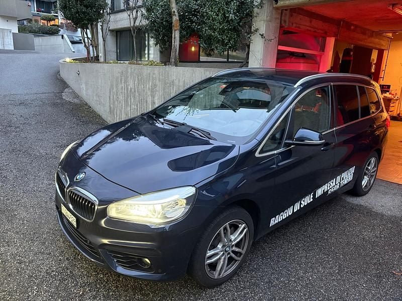 Gebraucht 2016 BMW 220 Gran Tourer Sport Line Van / Kleinbus | CHF 12’800 (Fairer Preis) - Bild 1/4