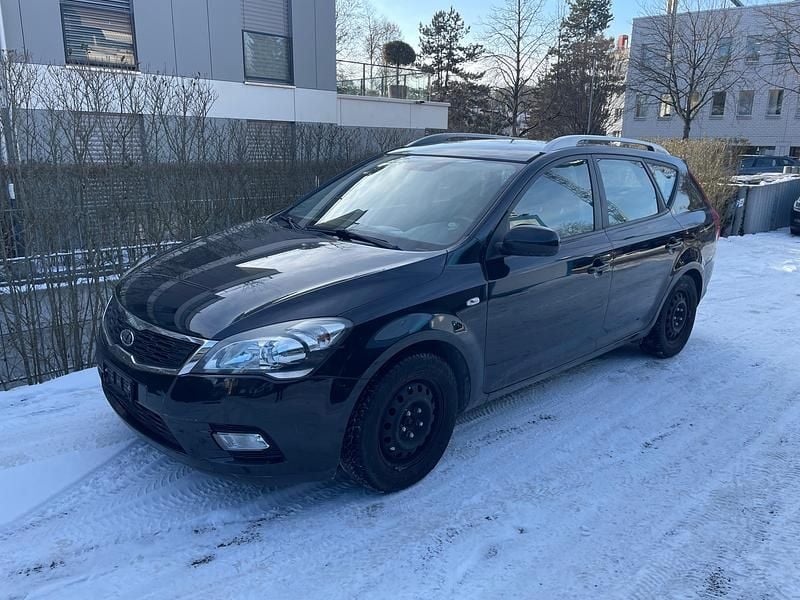Gebraucht 2012 Kia Ceed Kleinwagen | CHF 2’900 (Superpreis) - Bild 1/4