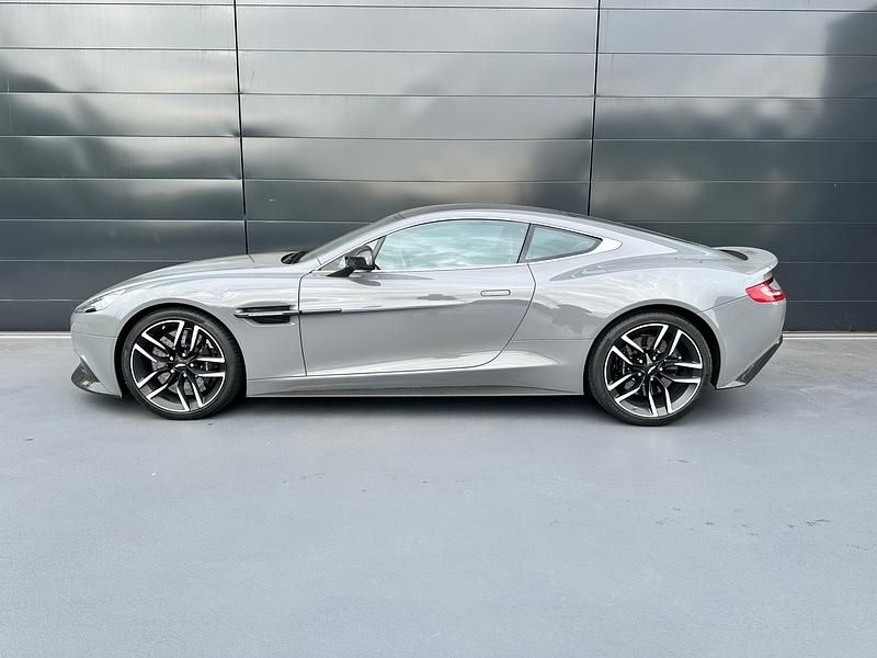 Gebraucht Aston Martin Vanquish 574 PS (422 kW) 2014 Grau Coupé