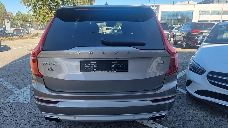 Gebraucht Volvo XC90 Momentum 250 PS (183 kW) 2019 SUV