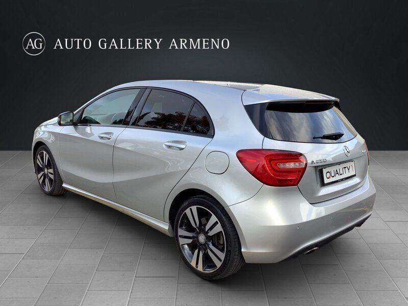 Gebraucht Mercedes A250 Urban 211 PS (155 kW) 2014 Limousine