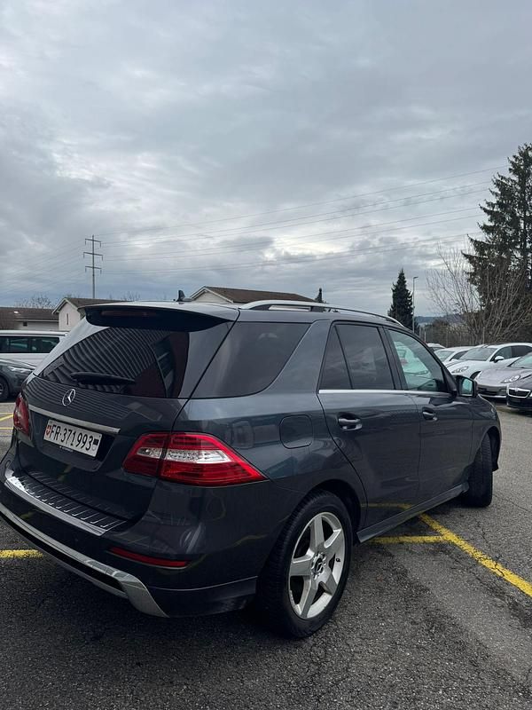 Gebraucht Mercedes ML350 258 PS (189 kW) 2013 SUV