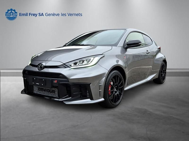 Neu Toyota Yaris Sport 280 PS (205 kW) 2025 Anthrazit Limousine