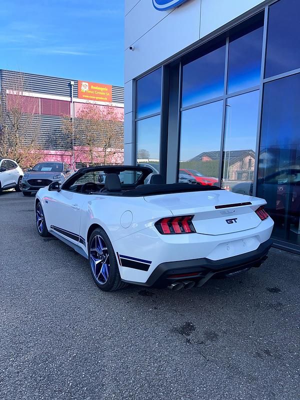 Gebraucht Ford Mustang GT Convertible 446 PS (328 kW) 2024 Weiss Cabrio
