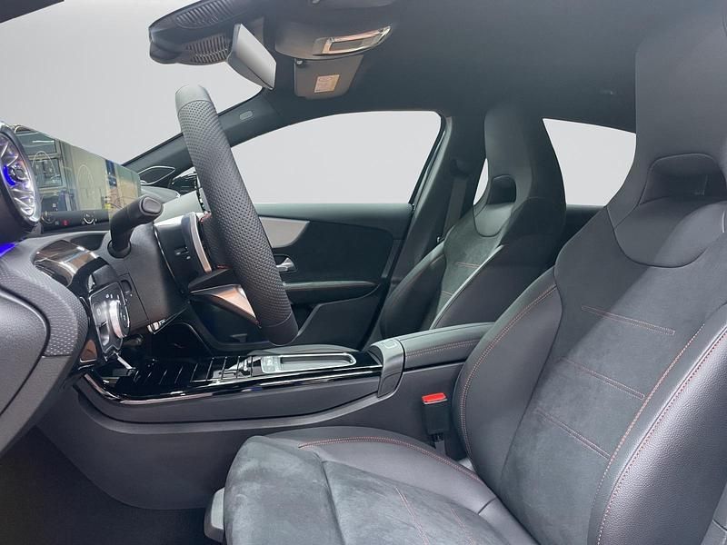 Neu Mercedes A250 AMG line 218 PS (160 kW) 2025 Silber Limousine