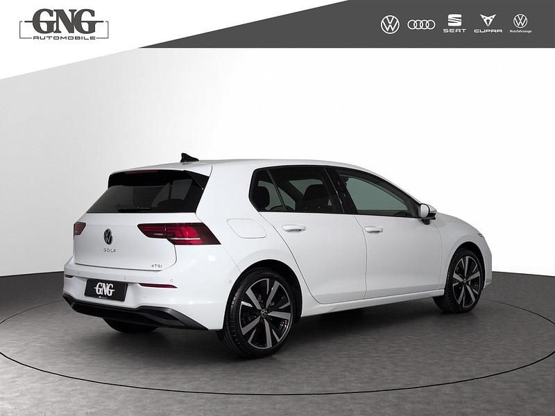 Neu VW Golf VIII Life 150 PS (110 kW) 2025 Weiss Limousine