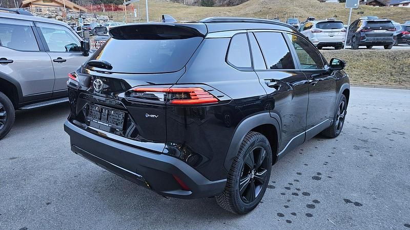 Neu Toyota Corolla Cross Trend 179 PS (131 kW) 2025 Schwarz SUV