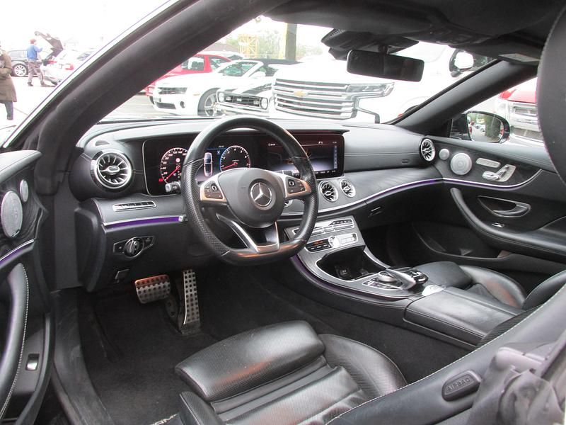 Gebraucht Mercedes E200 Avantgarde 184 PS (135 kW) 2018 Cabrio