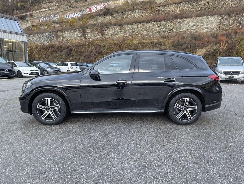 Gebraucht Mercedes GLC300e AMG line 258 PS (189 kW) 2024 SUV