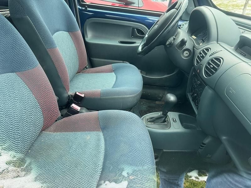 Gebraucht Renault Kangoo 76 PS (55 kW) 2001 Van / Kleinbus