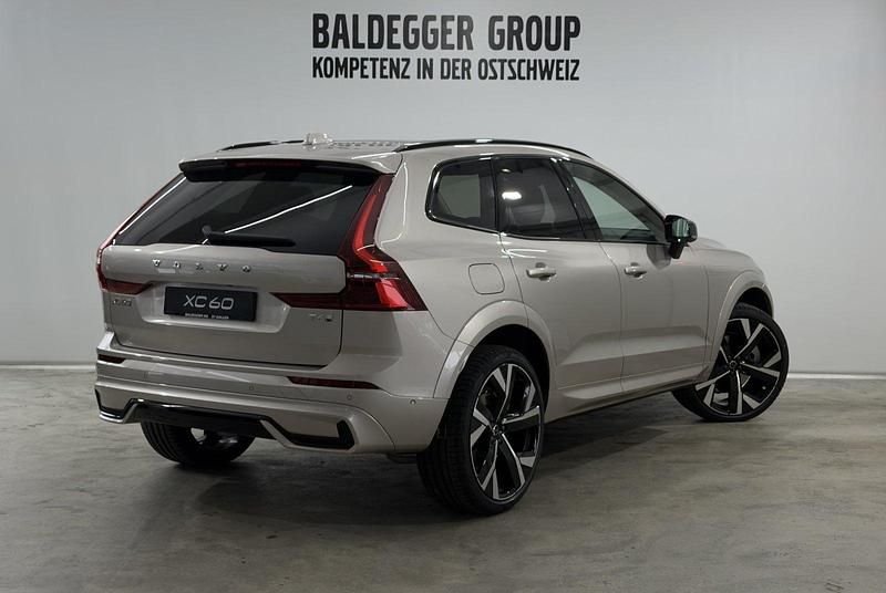 Neu Volvo XC60 Ultra 350 PS (257 kW) 2026 SUV