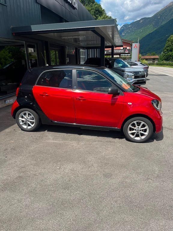 Gebraucht Smart ForFour Electric Drive 59 kW (81 PS) 2019 Limousine