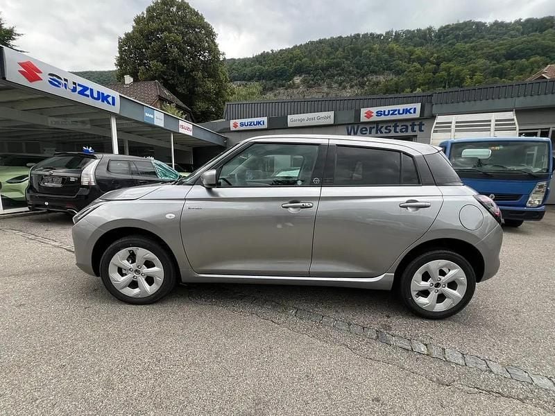 Neu Suzuki Swift 82 PS (60 kW) 2025 Silber Kleinwagen