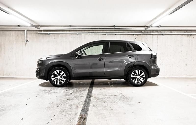 Gebraucht Suzuki SX4 S-Cross 129 PS (94 kW) 2022 Grau SUV