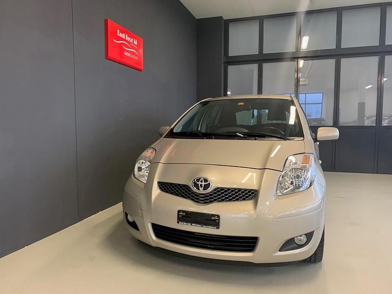 Gebraucht Toyota Yaris Sol 100 PS (73 kW) 2009