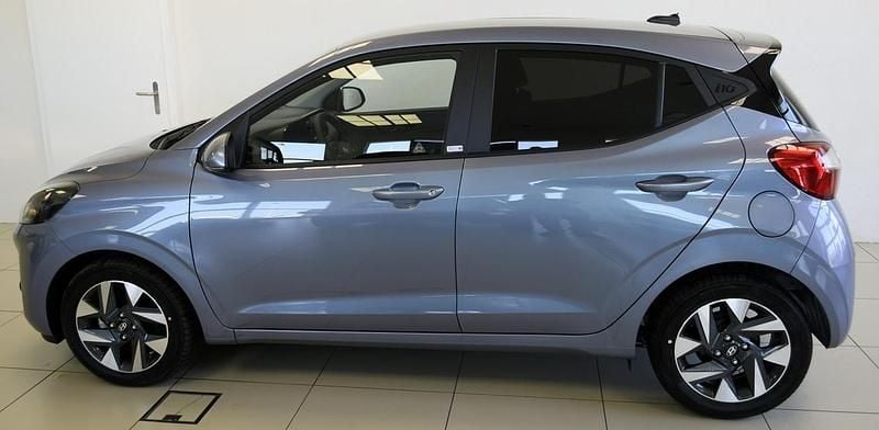 Blau Gebraucht 2025 Hyundai i10 Kleinwagen | CHF 20’870 (Etwas zu teuer) - Bild 1/4