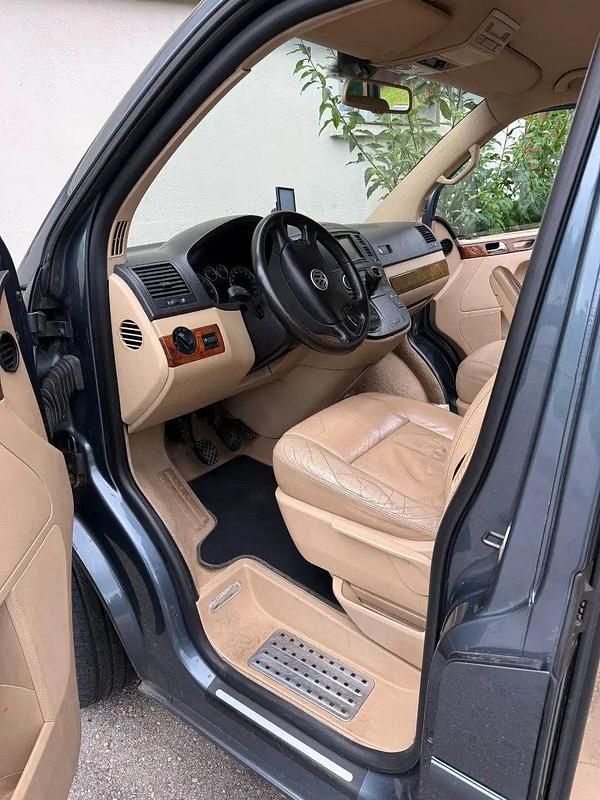 Gebraucht VW Multivan Comfortline 174 PS (127 kW) 2004 Van