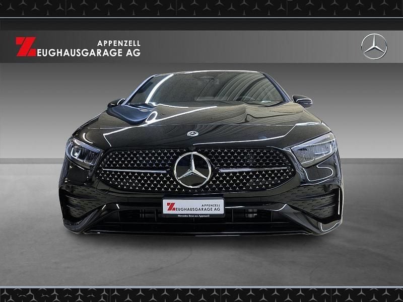Neu Mercedes A250 224 PS (164 kW) 2025 Schwarz Limousine