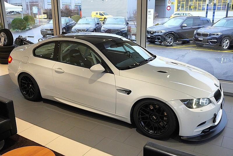 Gebraucht BMW M3 M Sport 420 PS (308 kW) 2007 Weiss Coupé