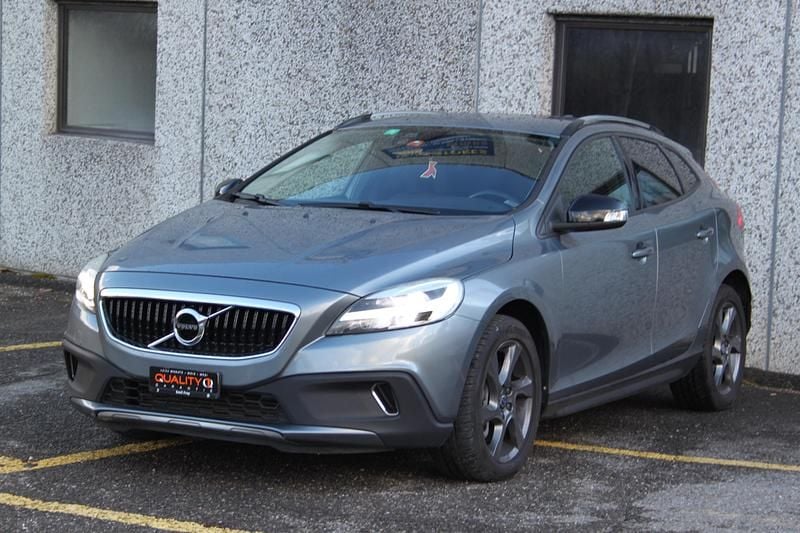 Gebraucht 2016 Volvo V40 CC Kinetic Kombi | CHF 8’900 - Bild 1/4