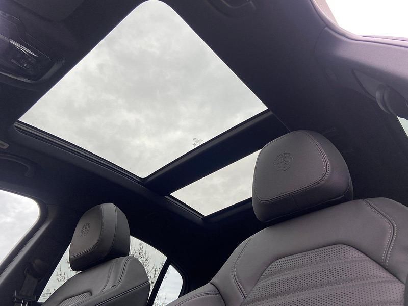 Neu Alfa Romeo Stelvio Premium 280 PS (205 kW) 2025 Schwarz SUV