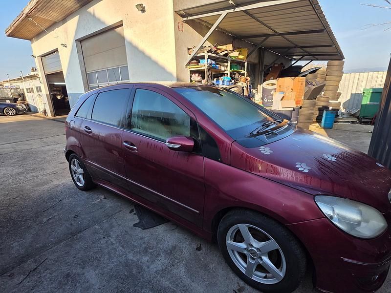 Gebraucht Mercedes B200 136 PS (100 kW) 2005 Van / Kleinbus