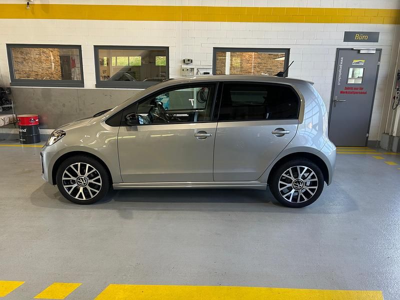 Gebraucht 2023 VW e-up! Kleinwagen | CHF 19’200 (Fairer Preis) - Bild 1/4