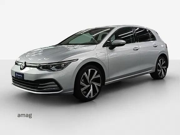 Gebraucht VW Golf VIII Style 204 PS (150 kW) 2022 Reflexsilber metallic Limousine