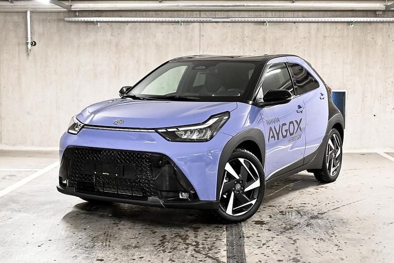 Neu Toyota Aygo X Style 116 PS (85 kW) 2026 Violett SUV