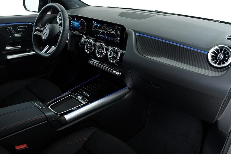 Gebraucht Mercedes GLA250 224 PS (164 kW) 2025 Schwarz SUV