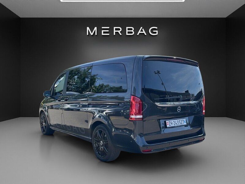 Gebraucht Mercedes V300 Avantgarde 239 PS (175 kW) 2022 Grau Van / Kleinbus