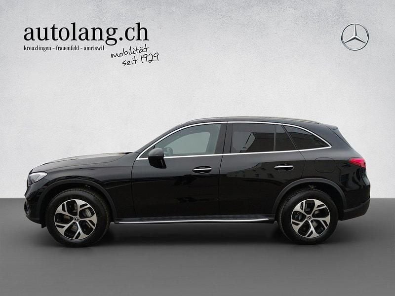 Gebraucht Mercedes GLC300e Avantgarde 333 PS (244 kW) 2024 Schwarz SUV
