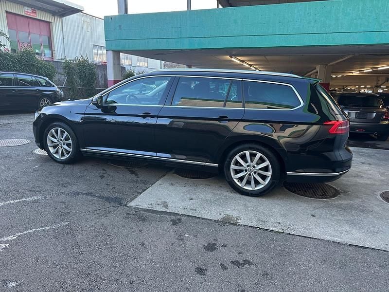 Gebraucht VW Passat Trendline 150 PS (110 kW) 2017 Kombi