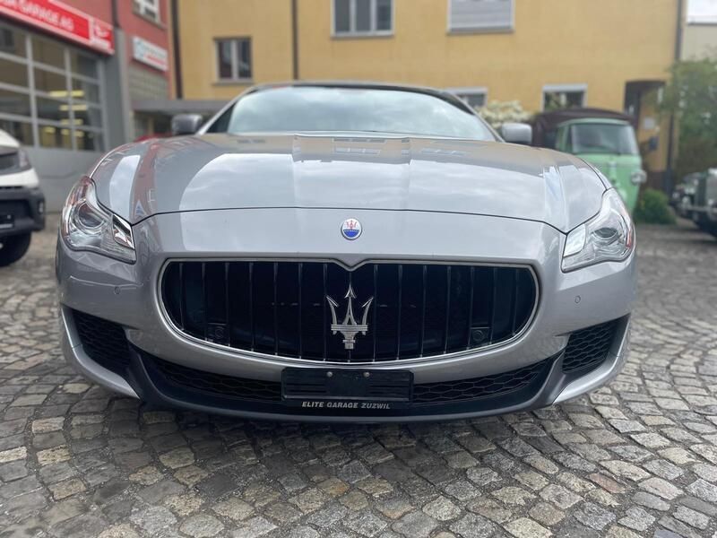Grau Gebraucht 2015 Maserati Quattroporte Limousine | CHF 32’500 (Etwas zu teuer) - Bild 1/4