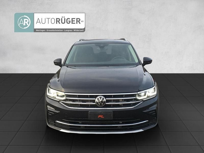Gebraucht VW Tiguan Elegance 245 PS (180 kW) 2022 Schwarz SUV