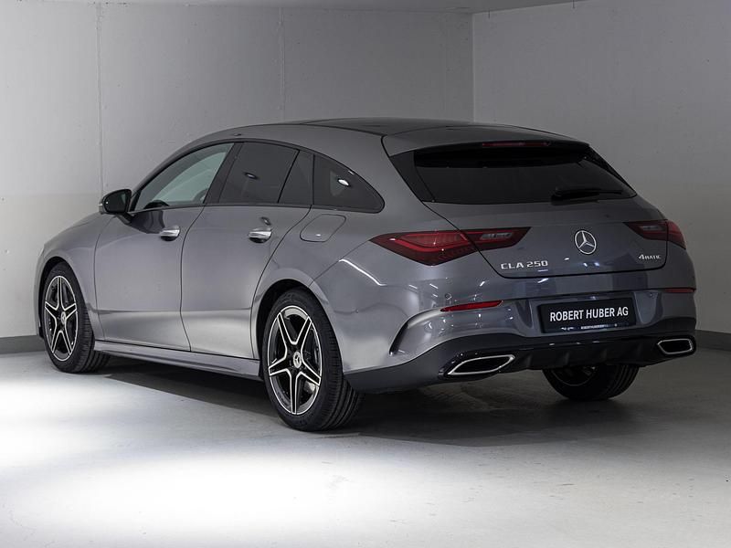 Neu Mercedes CLA250e Shooting Brake 224 PS (164 kW) 2025 Grau Kombi