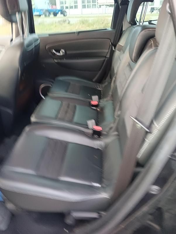 Gebraucht Renault Grand Scénic 110 PS (80 kW) 2012